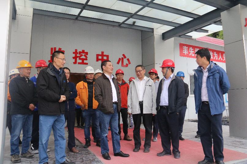 省交通投資集團(tuán)黨委副書記、副董事長(zhǎng)、總經(jīng)理 周黎明赴九綿高速LJ9項(xiàng)目檢查指導(dǎo)工作