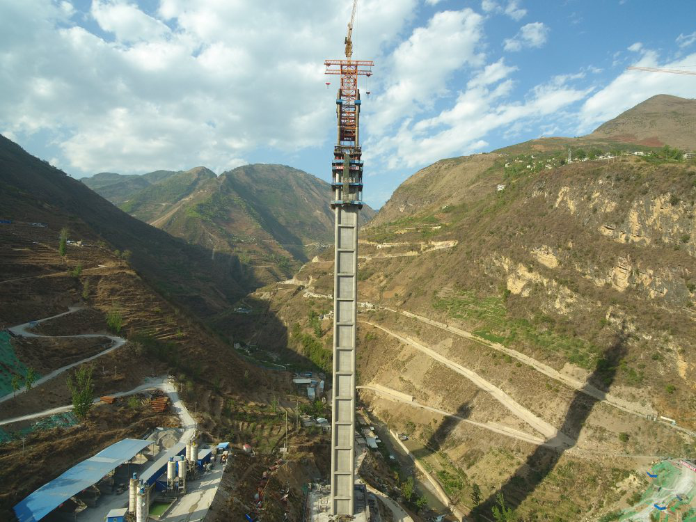 聚焦！“世界第一高墩”鋼管安裝順利封頂