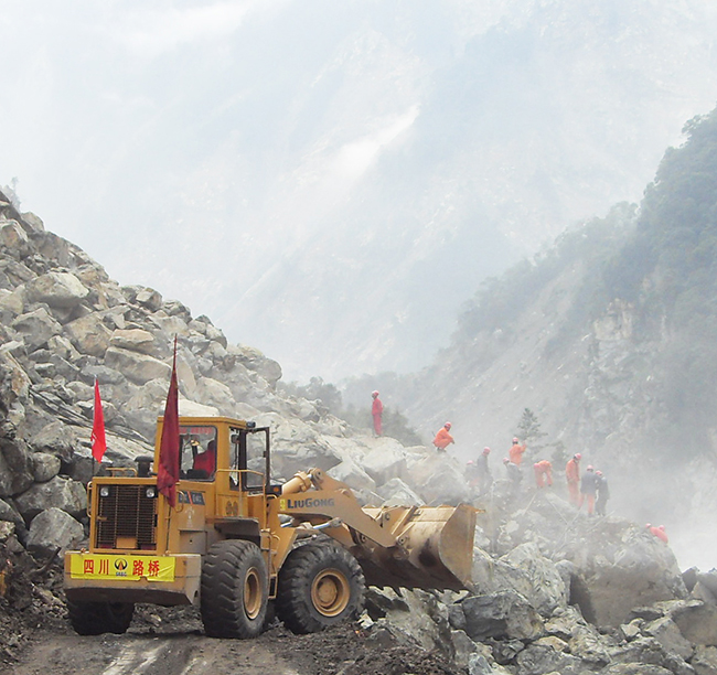 2008年，公司參與“5.12”汶川大地震搶通臥龍至耿達生命線