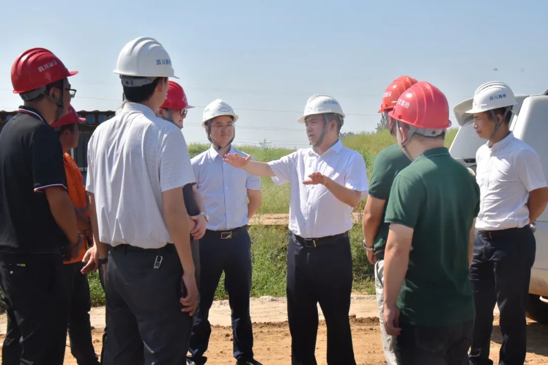 川交公司黨委書記、董事長杜江林赴秦唐高速片區(qū)項目檢查指導工作