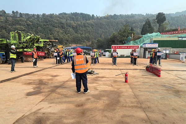 德陽(yáng)繞城南高速 LJ2 標(biāo)段消防演練筑牢施工安全防線